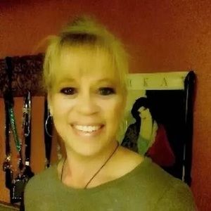 Meet your Posher, Leigh